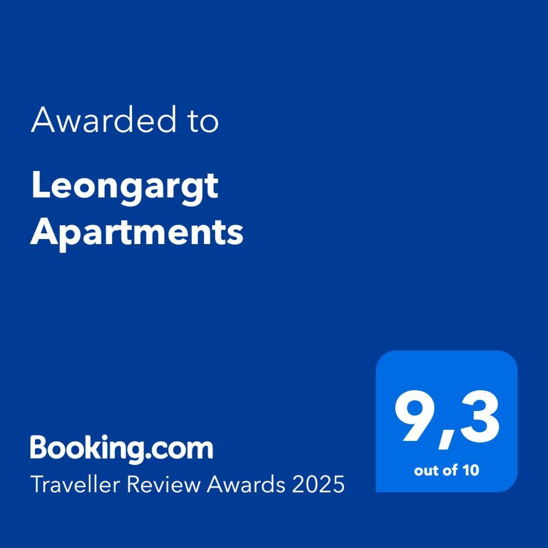 Leongargt Apartments Praha Bagian luar foto