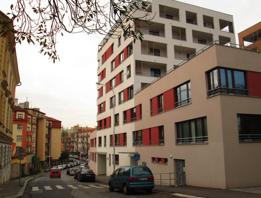 Leongargt Apartments Praha Bagian luar foto