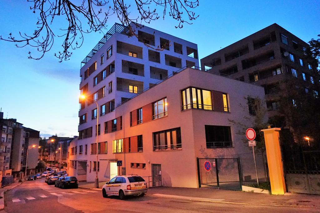 Leongargt Apartments Praha Bagian luar foto